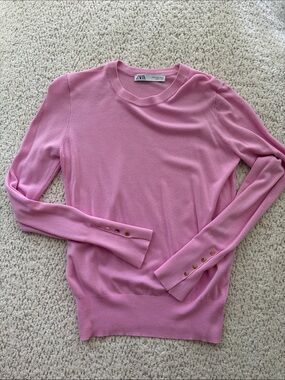 Zara Pink Long-Sleeve Crewneck Sweater with Cuff Buttons